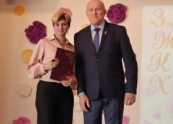 В Камышине по иронии судьбы в то время, когда рвануло на теплосетях, чествовали коммунальщиков