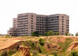 Камышане предлагают спросить президента во время "прямой связи" о сносе "недостроя" на дамбе