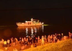 Кто споет камышанам в День города "А по Волге вверх теплоход"