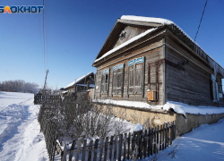 Дом, в котором жила несчастная Айлита до своего путешествия в никуда, в селе Чухонастовка Камышинского района так и стоит пустой