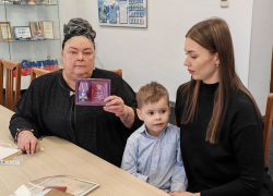 В Камышине передали награды погибших в СВО героев-рядовых их родным