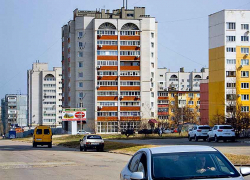 Сколько времени "среднестатистическому" жителю Волгоградской области надо копить на обычную "двушку"?