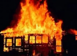 9 мая в пожаре под Камышином пострадал мужчина