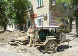 В Камышине коммунальщики ведут замену аварийных участков  сетей, пока отключено горячее водоснабжение