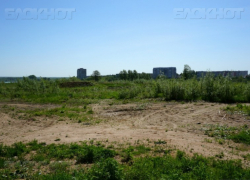 Администрация Камышина продолжает "заселять" многодетные семьи в чистое поле