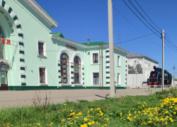 Пресс-служба РЖД прокомментировала, что из-за событий на станции Петров Вал в Камышинском районе 13 поездов выбились из графика