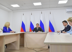 Прямое включение во время селектора Дмитрия Медведева состоялось из Камышина, докладывал губернатор Андрей Бочаров