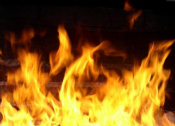 Сегодня ночью злоумышленники вновь подожгли стог сена в Петровом Вале Камышинского района