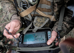 Мобилизованные военнослужащие осваивают азы военной топографии в учебном центре под Волгоградом
