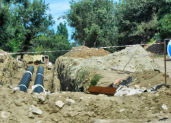 В Камышине завершаются работы на аварийно опасном участке трубопровода в 3-м микрорайоне