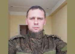 В администрации Камышинского района выразили соболезнование сотруднице-коллеге в связи с героической гибелью на Донбассе ее супруга камышанина Александра Леонтьева
