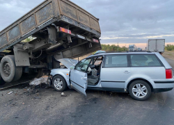 Кошмарная авария сегодня, 15 сентября, недалеко от границы Дубовского и Камышинского районов: трое погибших
