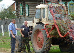 Сотрудник технадзора из Камышина продал права за 30 000 рублей