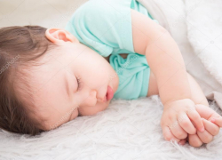 Пятимесячная девочка во время сна упала на раскаленную батарею, - "Блокнот Волгограда"