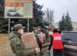 На линию боевого соприкосновения едут посылки из Камышинского района