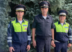 Потерявшему сознание водителю спасли жизнь инспекторы ГАИ в Волгоградской области