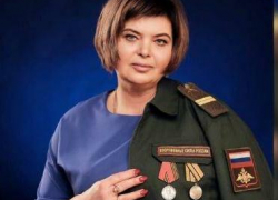 «Когда накинула его армейскую куртку, хлынули слезы, но я радовалась, что мой сын именно такой»: портал "Высота 102" о маме героя СВО, камышанке