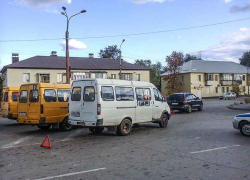 Администрация Камышина решила "попросить на выход" с девятого маршрута всех частных перевозчиков