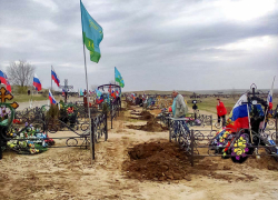 На сайте администрации Станислава Зинченко камышанам неожиданно пообещали поправить просевшие могилы на муниципальном кладбище