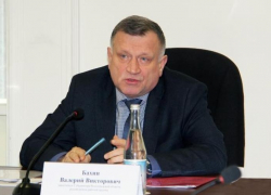 Жена друга волгоградского губернатора получает из кассы госпредприятия сотни тысяч рублей каждый месяц , - "Блокнот Волгограда"