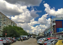 В Камышине в 35-градусную жару КМЭС решили отключить электричество в десятках домов
