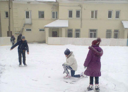 В Камышине от плюсового рекорда января "потекли" катки, но к Рождеству ожидаются крепкие морозы