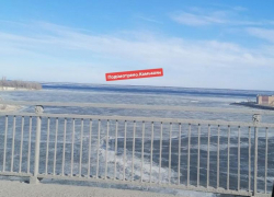 Камышане публикуют в соцсетях кадры, как Волга у Камышина начала вскрываться ото льда