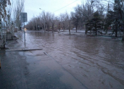 «Всемирный потоп»: Волжский ушел под  воду, - "Блокнот Волжского"