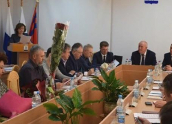 В голосовании "Блокнота Камышина" самым популярным депутатом городской думы названа Любовь Филимонова, а самым непопулярным Александр Кельн