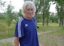 Камышане пишут в соцсетях, что продолжают считать Сергея Наталушко легендой камышинского футбола и гордиться даже случайной встречей с "возрастным" спортсменом