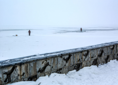 Служба спасения запретила рыбакам выходить на лед в Волгоградской области