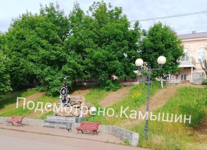 Газета Станислава Зинченко бесстрашно раскрыла «диверсии» с газоном на центральной набережной Камышина