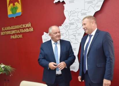По какому случаю глава Камышина Станислав Зинченко прибыл на совещание в администрацию Камышинского района
