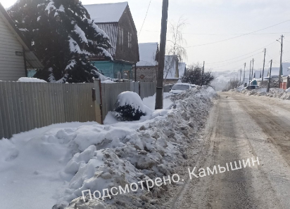 «В Камышине снег начали убирать на главных улицах, а до второстепенных, видимо, дойдут только к маю», - камышанин