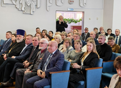 Станислав Зинченко рассказал, в какой степени город зависит от вышестоящих бюджетов, и сколько зарабатывает себе на жизнь сам