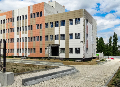 В Камышине до второго срока сдачи поликлиники на улице Советской остается меньше полутора месяцев
