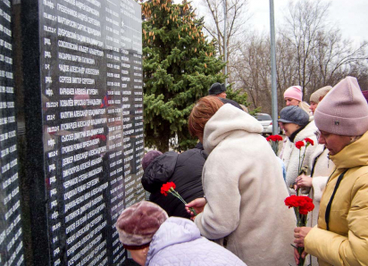 «Пусть наша память и наши молитвы станут свидетельством их бессмертия»: камышан зовут 24 февраля поклониться памяти бойцов, погибших в СВО.