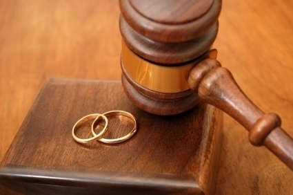Суд развел камышанина с его фиктивной женой из Армении