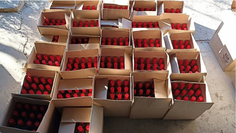 Более семи тысяч пачек сигарет и двух тысяч бутылок водки без акцизов изъято оперативниками у камышинского «нелегала»