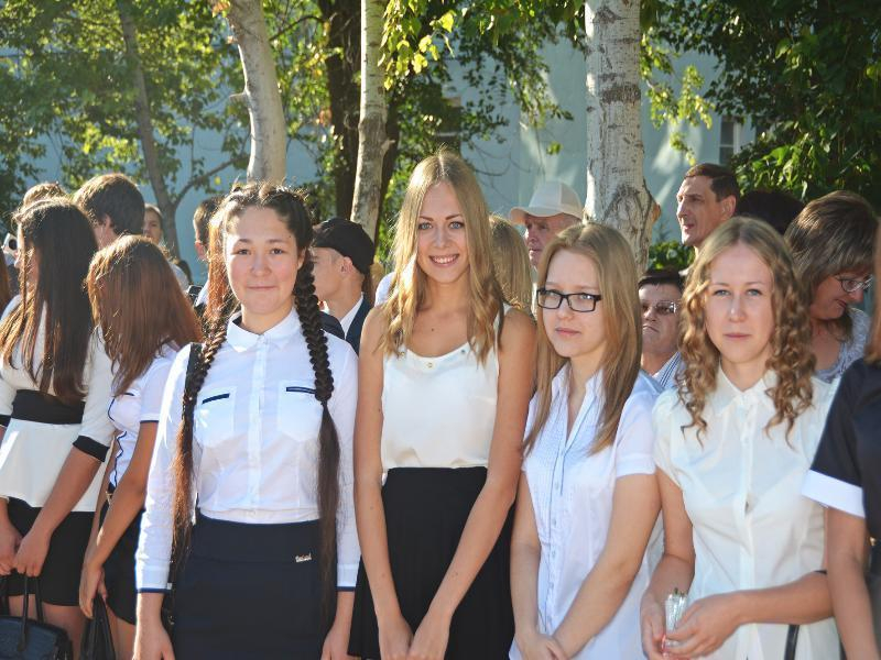 В камышинских школах накануне нового учебного года возник «некомплект» физиков, математиков и «англичан»