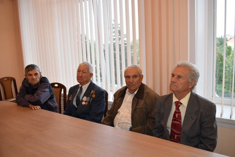 Глава Администрации  Камышина встретился с ликвидаторами аварии на химкомбинате «Маяк»