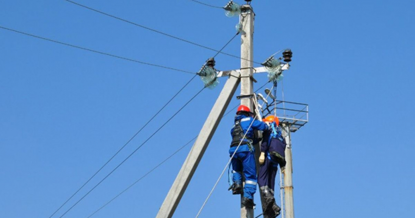 "Камышинские межрайонные электросети» отключают от света 11-й квартал