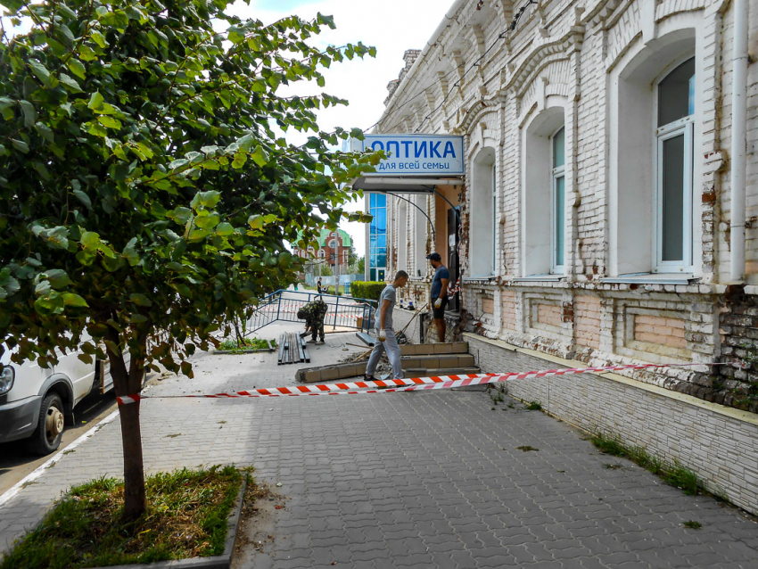 "Додумались тоже - к молодой липе сигнальную ленту привязывать!» - камышанка