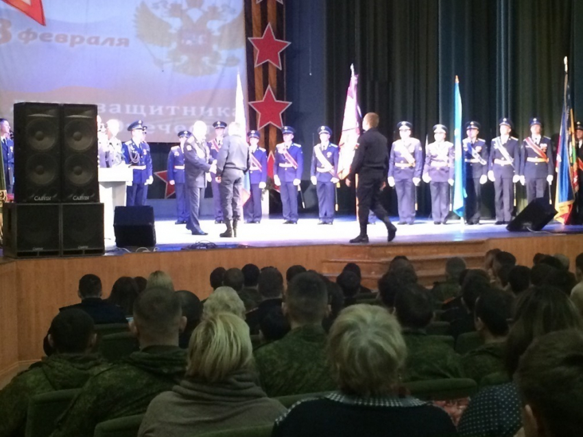 В Камышине четверо десантников награждены медалями «Участнику военной операции в Сирии"