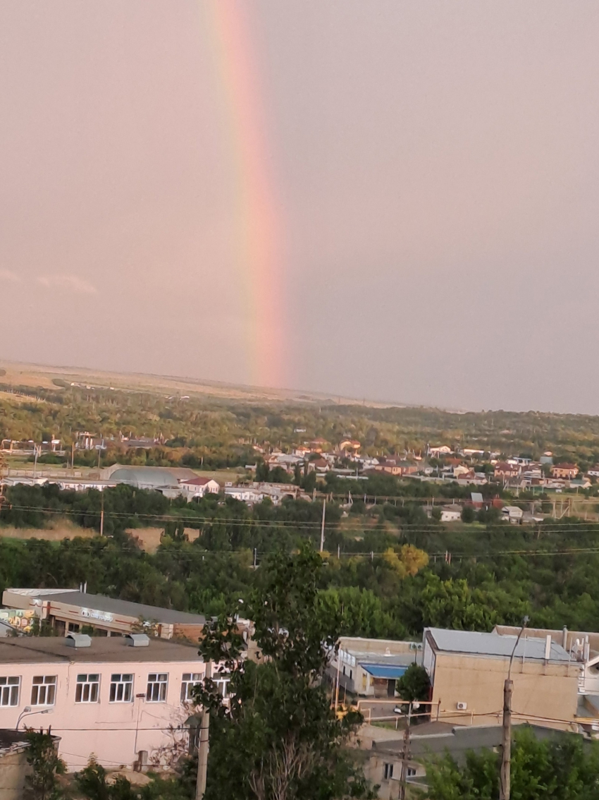 Камышане показали радугу над Камышином после утреннего дождя 21 июня