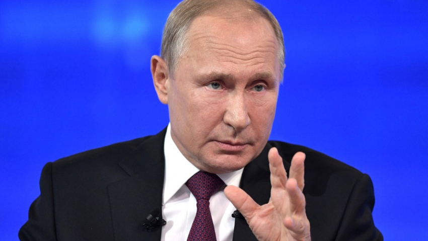 Повышение уровня жизни пенсионеров Владимир Путин в ходе прямой связи назвал приоритетной позицией государства