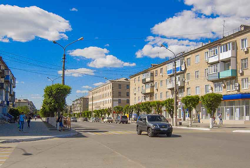 Энергетики собираются отключать свет в Камышине и завтра: список адресов
