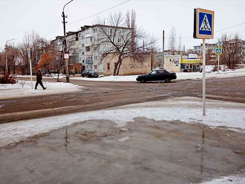 Власти и коммунальщики Камышина предлагают в сегодняшнюю пятницу посидеть без горячей воды десятку многоэтажек