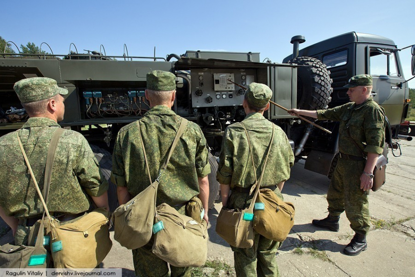В Камышине на территории 28-й бригады радиационной, химической и бактериологической защиты серьезную травму получил срочник