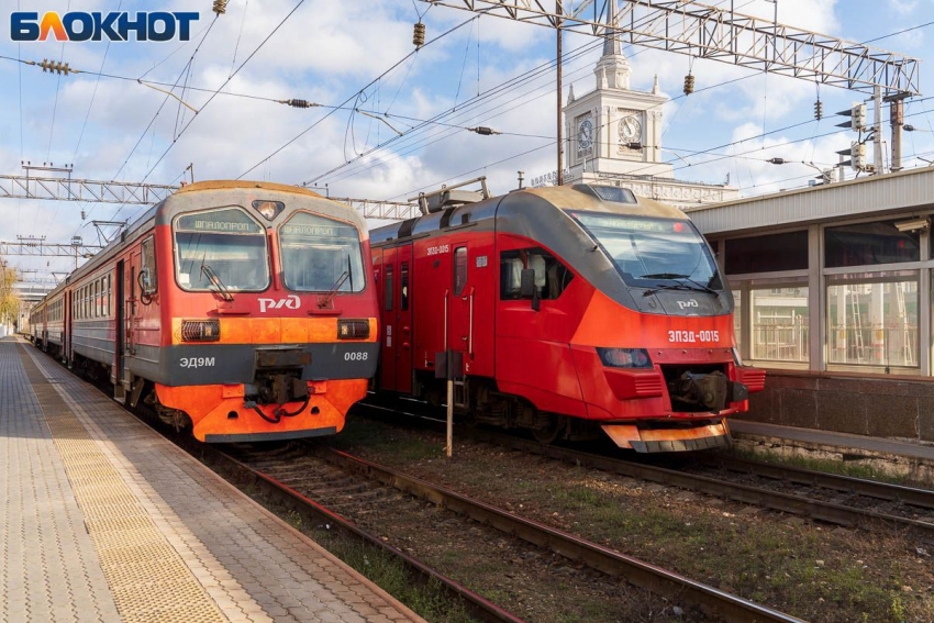 Поезда в сторону Волгограда и Петрова Вала в Камышинском районе массово задерживаются из-за снегопада 
